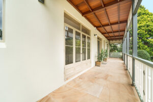 Castle Cove Front Painting Verandah Best Low Res 5